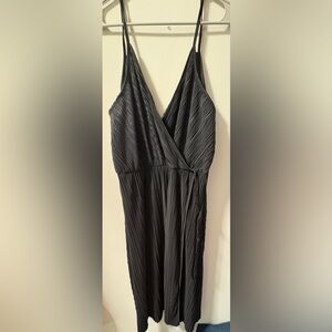 H&M Black Pleated Maxi Dress